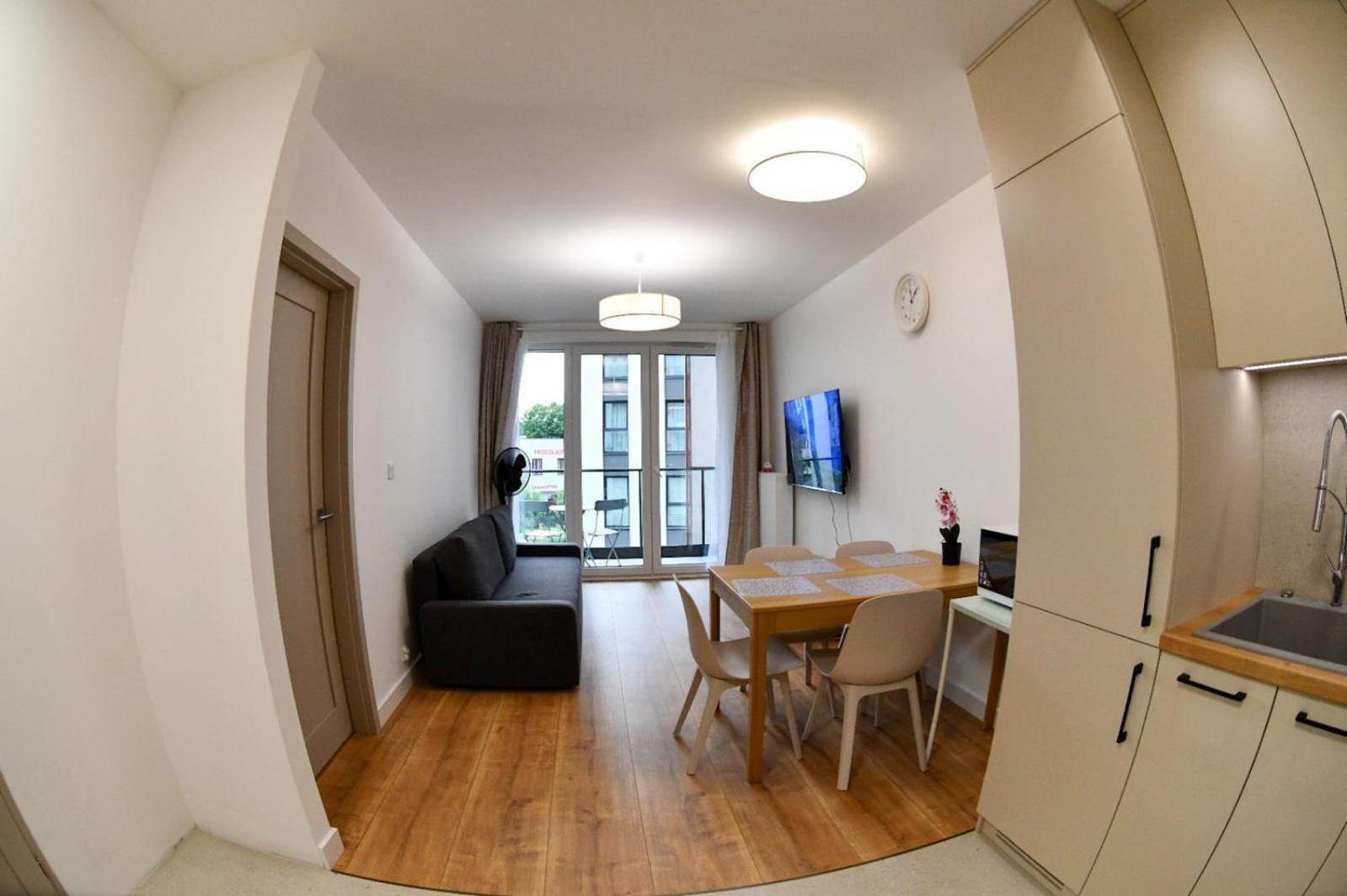 Elegant Two-Room Apartment, Sleeps 4, Near Turon Arena, With Balcony Краков Экстерьер фото