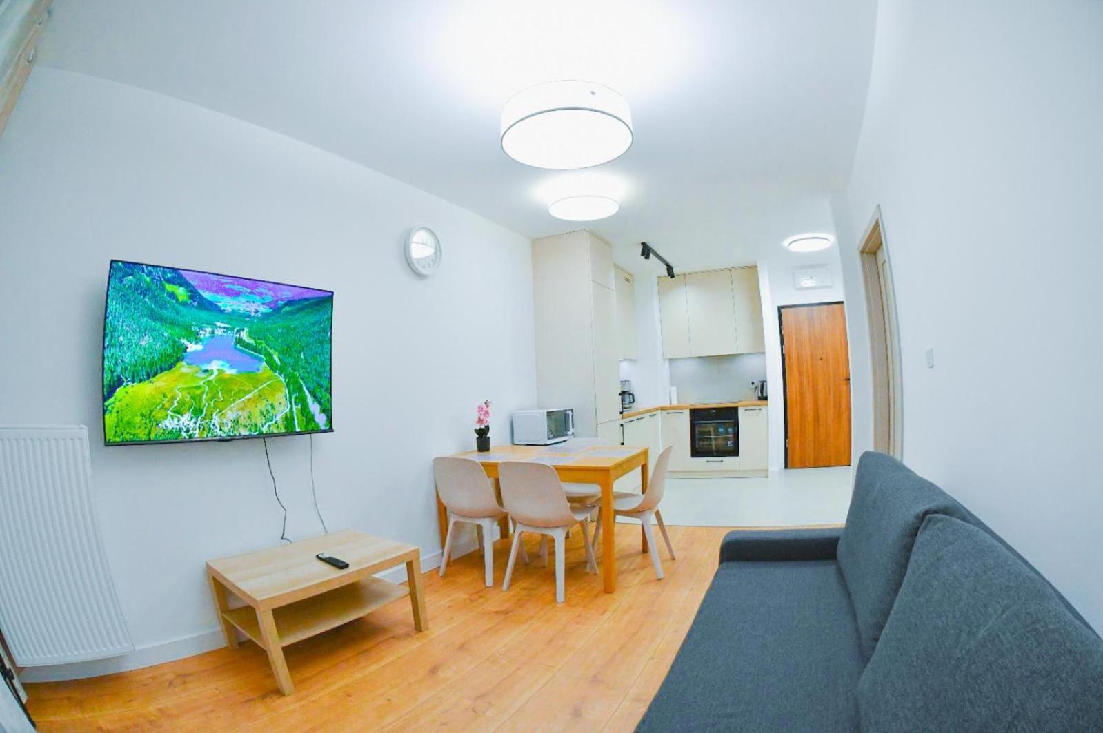 Elegant Two-Room Apartment, Sleeps 4, Near Turon Arena, With Balcony Краков Экстерьер фото