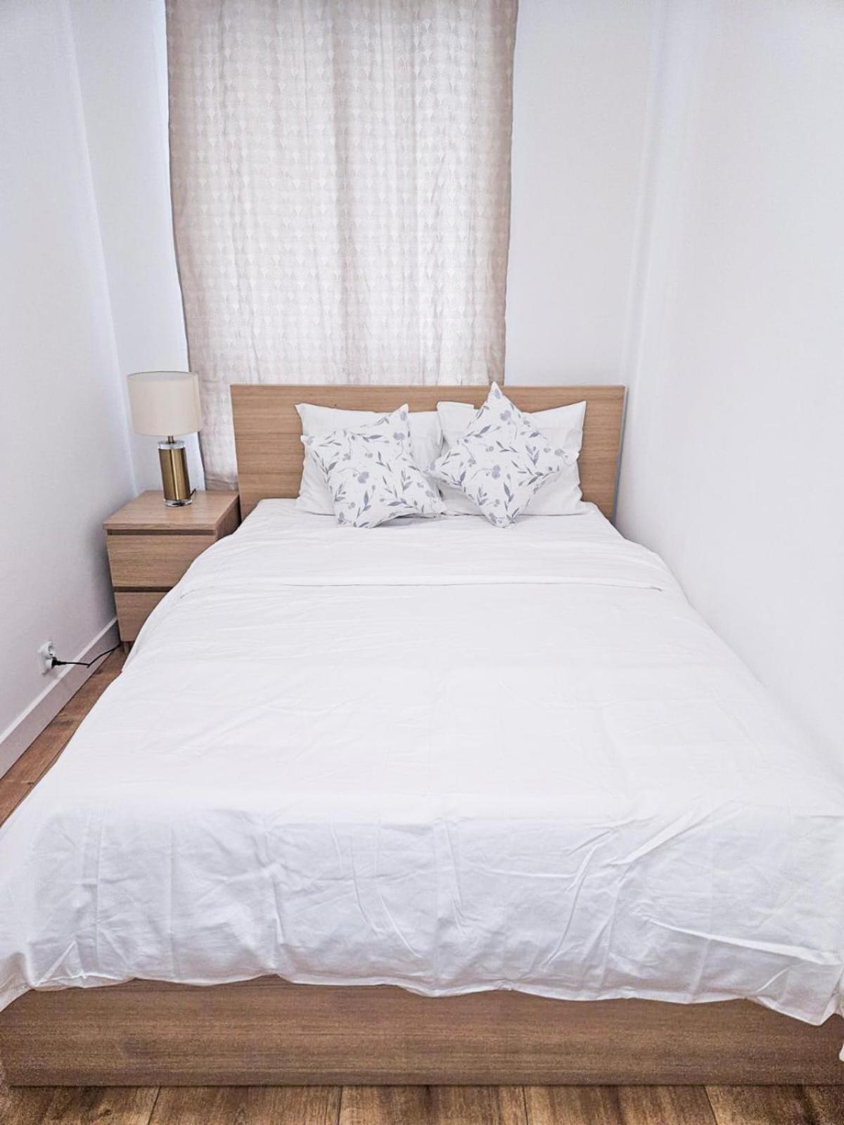 Elegant Two-Room Apartment, Sleeps 4, Near Turon Arena, With Balcony Краков Экстерьер фото
