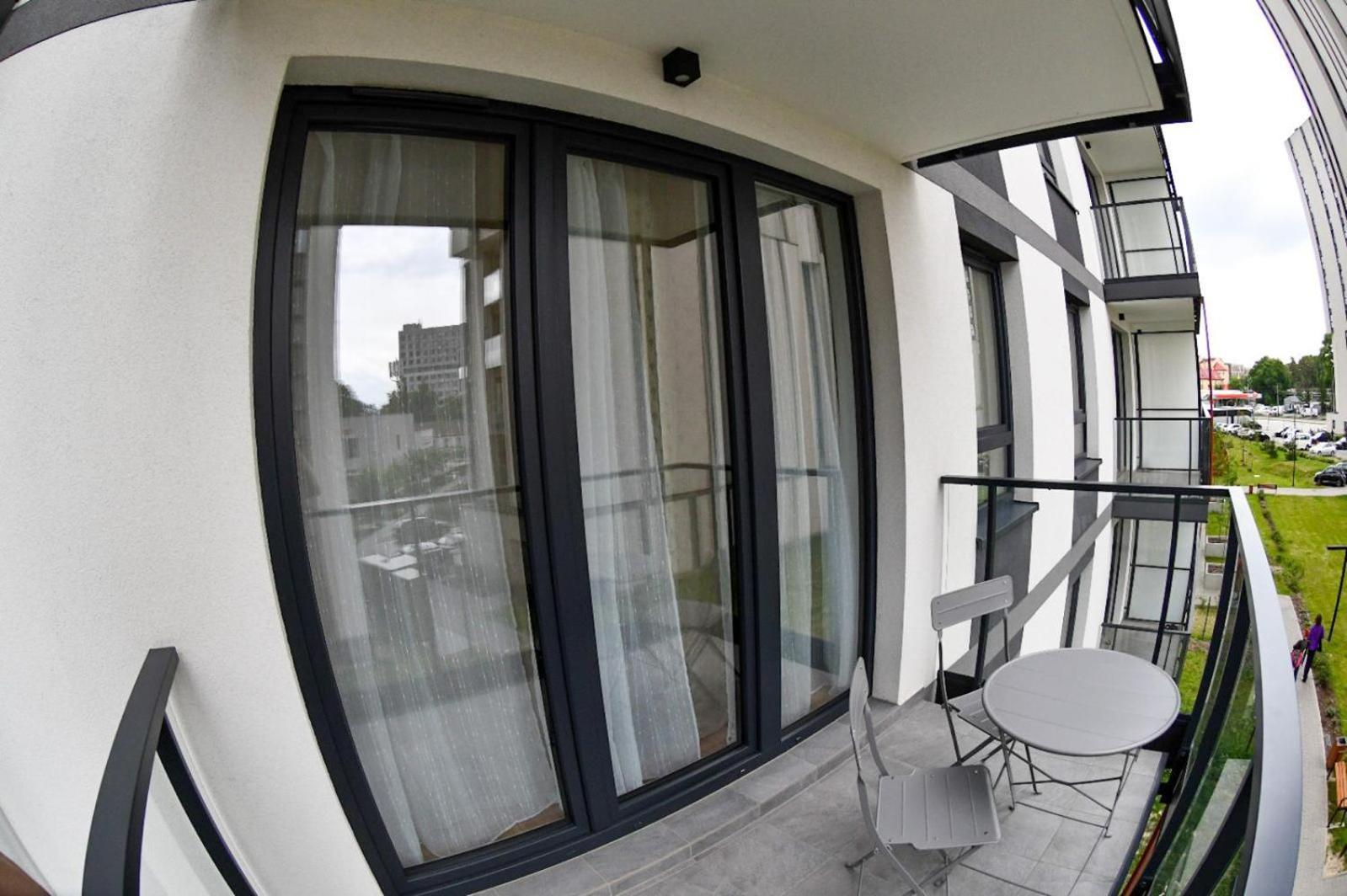 Elegant Two-Room Apartment, Sleeps 4, Near Turon Arena, With Balcony Краков Экстерьер фото