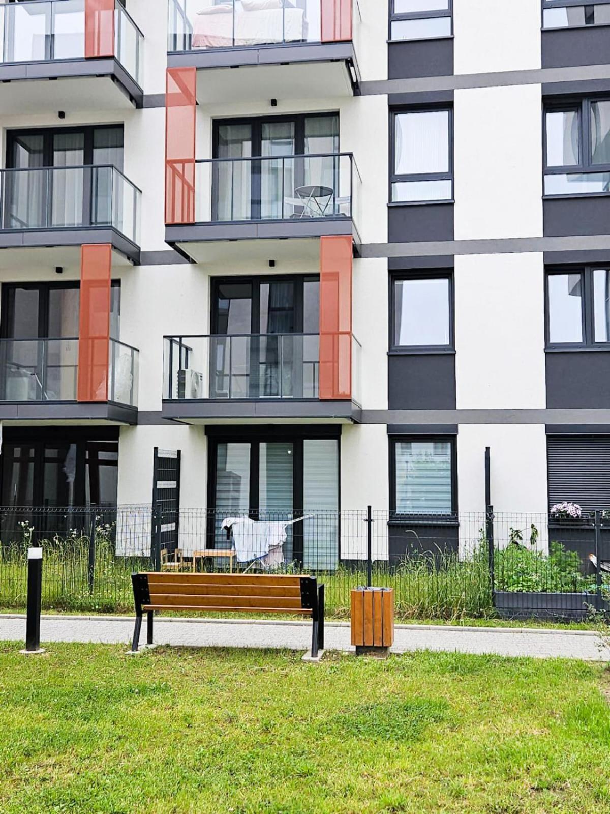 Elegant Two-Room Apartment, Sleeps 4, Near Turon Arena, With Balcony Краков Экстерьер фото